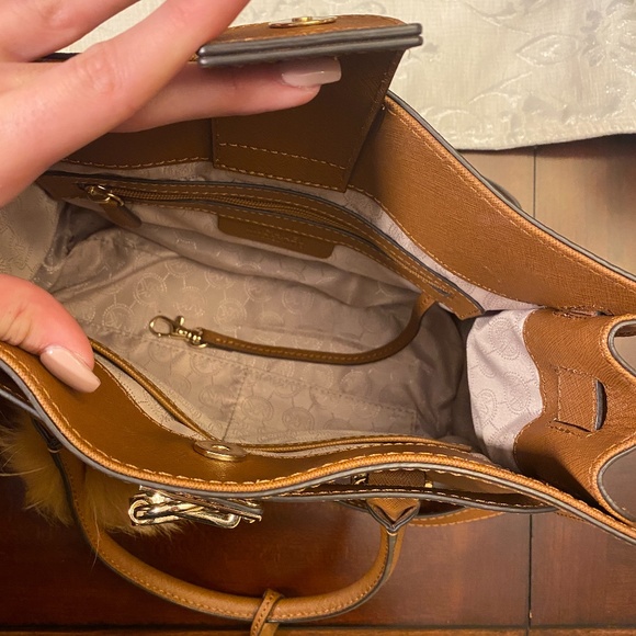 Michael Kors Medium Hamilton Satchel Bag - Picture 5 of 10